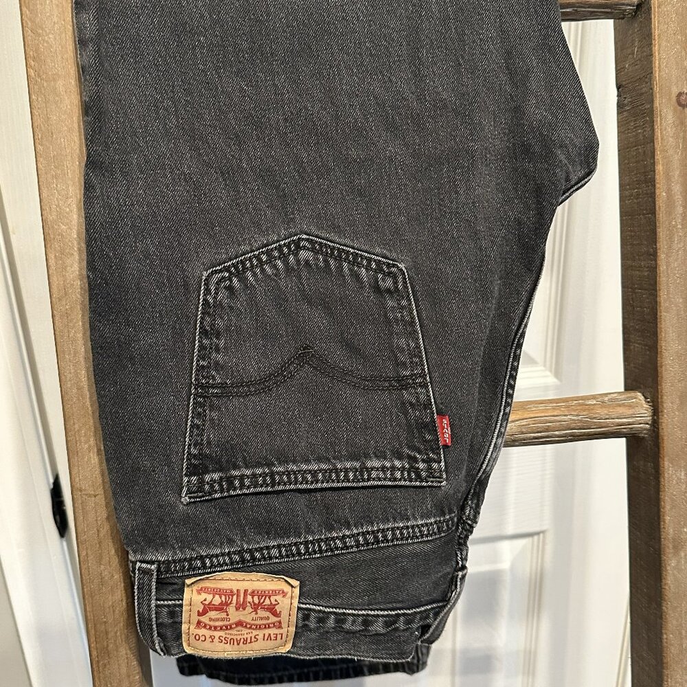 Levi Low Pro Straight